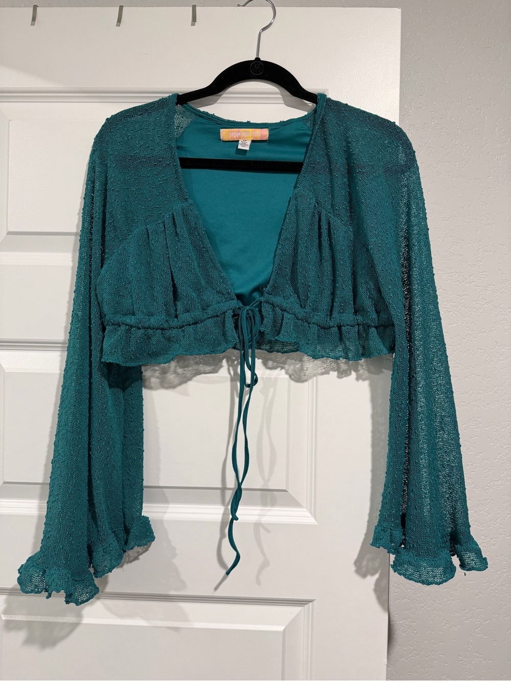 URBAN OUTFITTERS Cropped Top